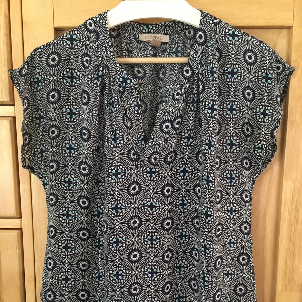Roz & Ali blouse